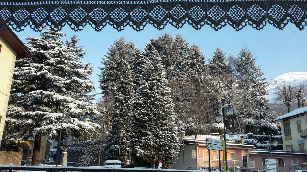 Albergo Ristorante Centro Vico Canavese Екстер'єр фото