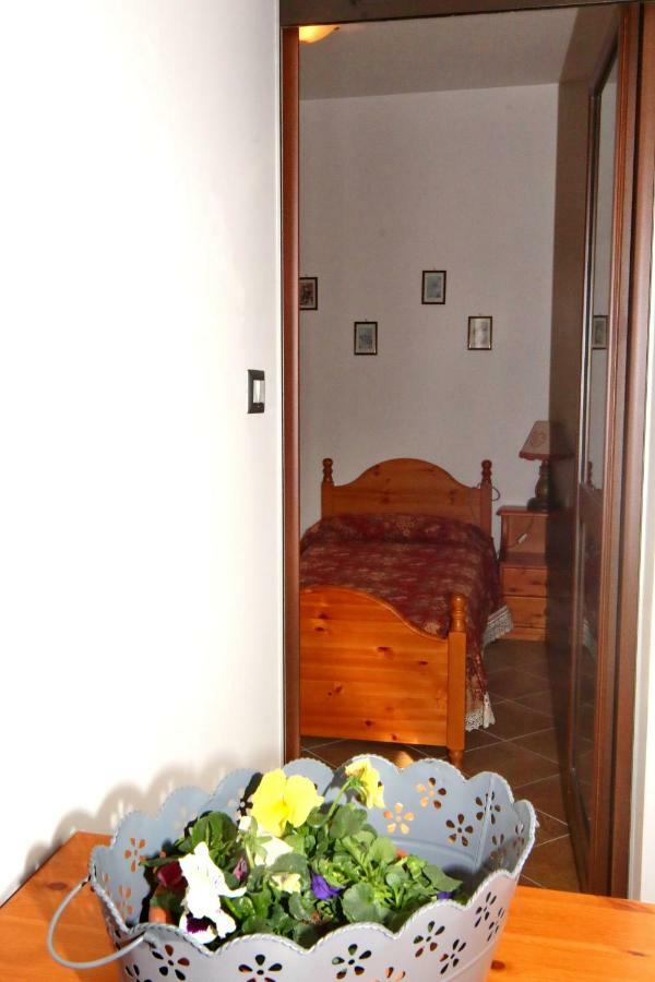 Albergo Ristorante Centro Vico Canavese Екстер'єр фото