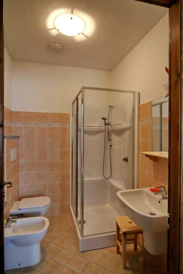 Albergo Ristorante Centro Vico Canavese Екстер'єр фото