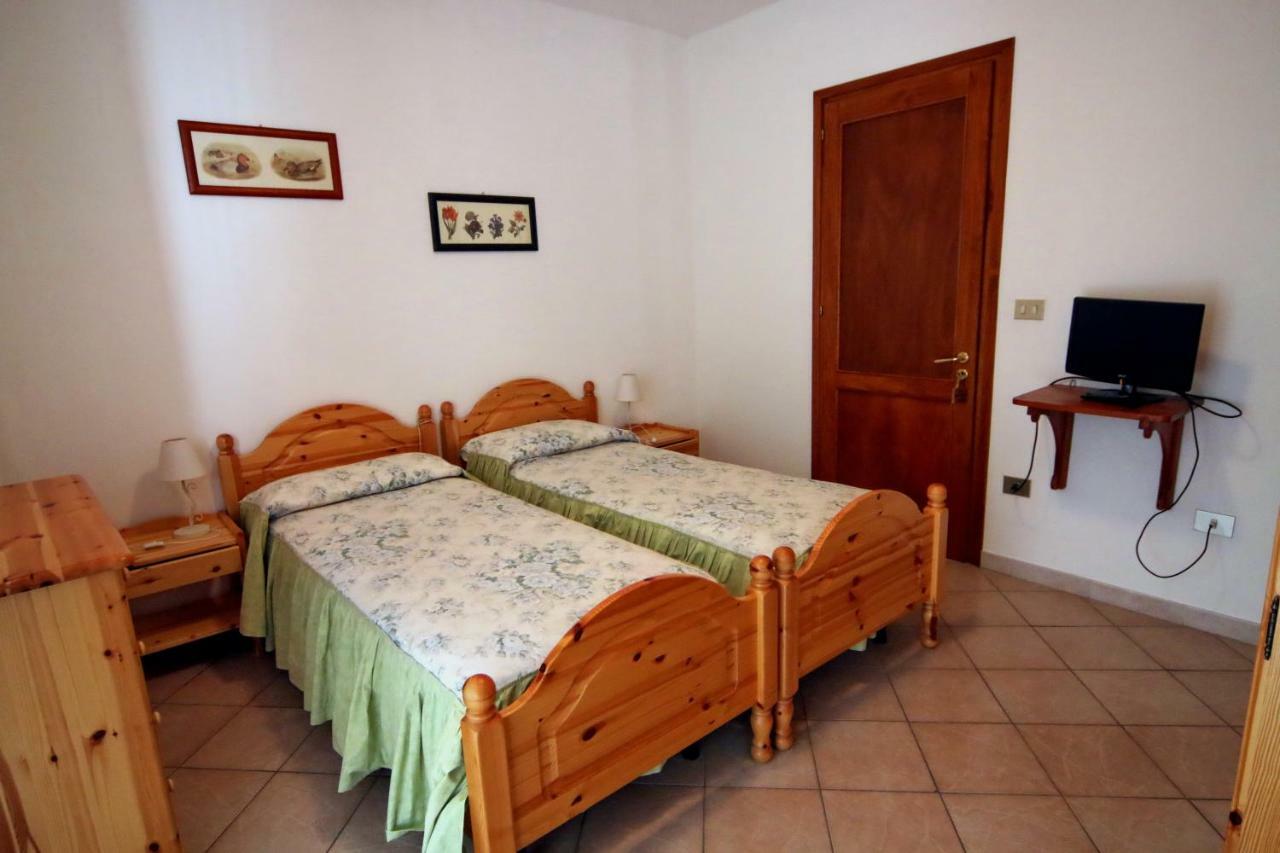 Albergo Ristorante Centro Vico Canavese Екстер'єр фото